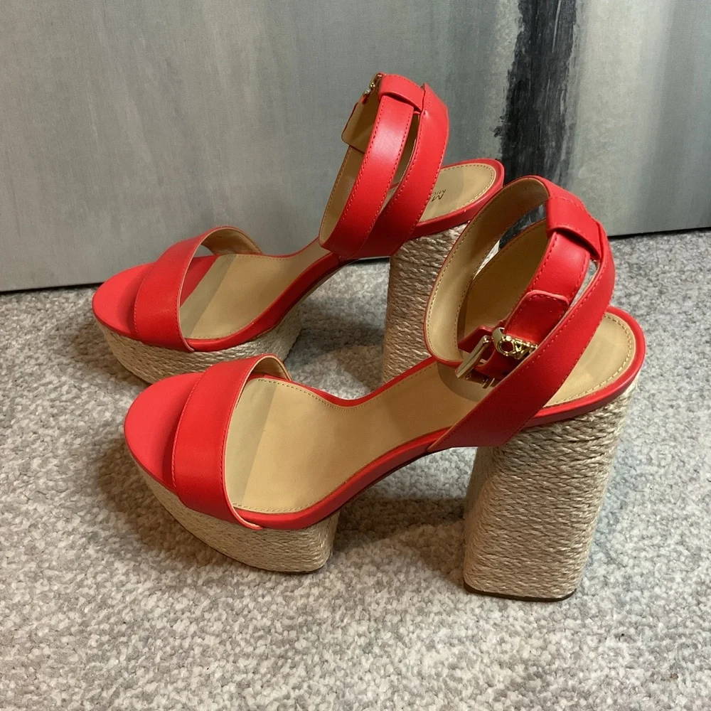 Michael Kors Ashton Spiced Coral Leather Platform Sandals (NIB)